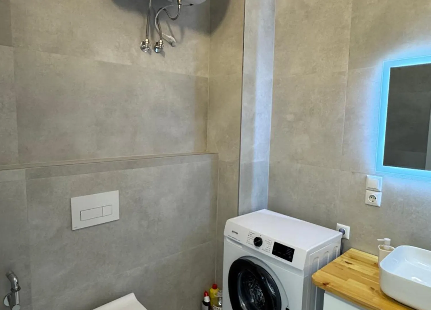 Saranda 3D Sea View Apartment 2 0*,